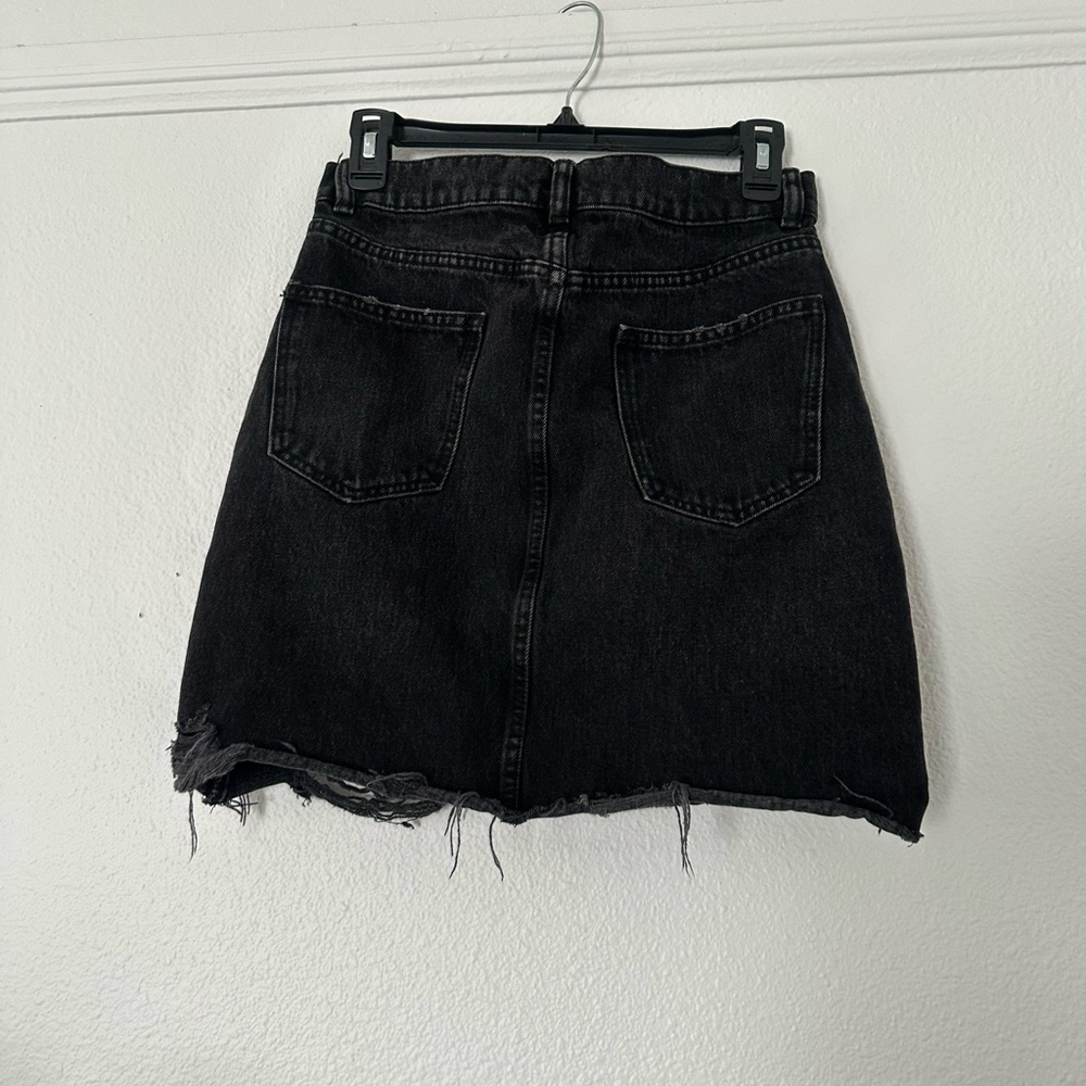Zara Distressed Black Denim Skirt - Picture 3 of 3